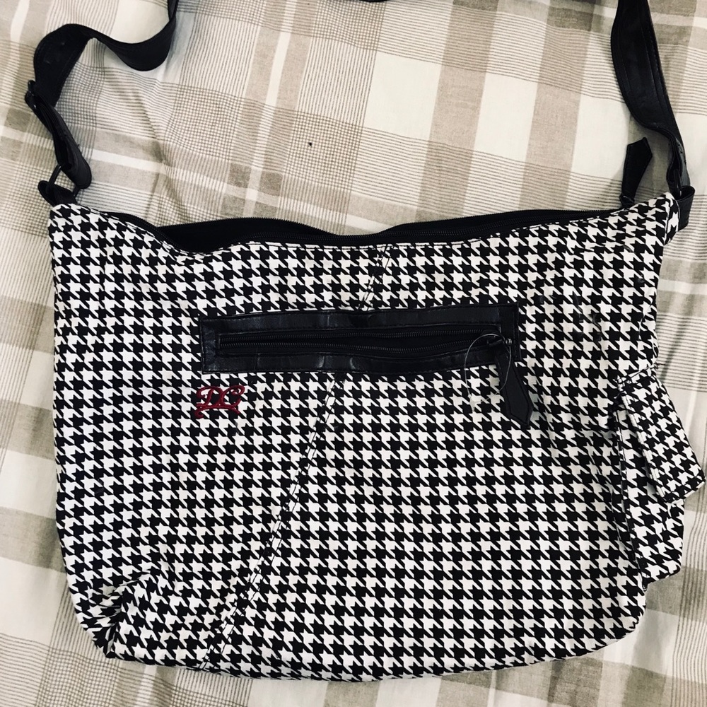 DC Brand Crossbody